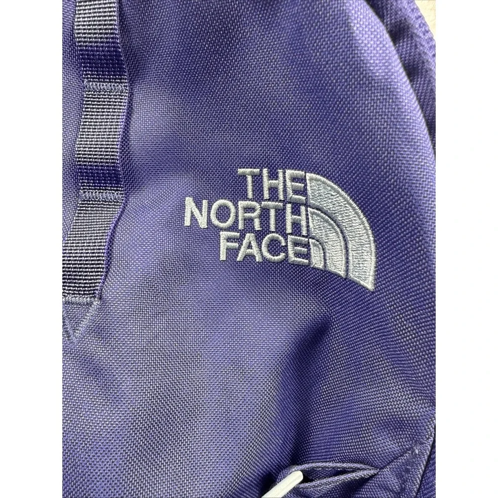 North Face Jester Backpack Blue 3 Space Padded Hiking School Excellent Very Nice